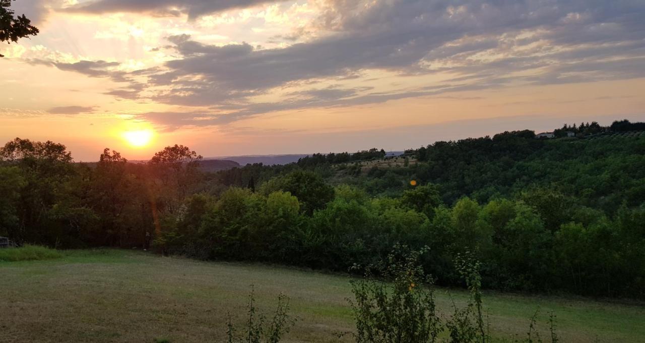 Maison Reces Panzió Floressas Kültér fotó